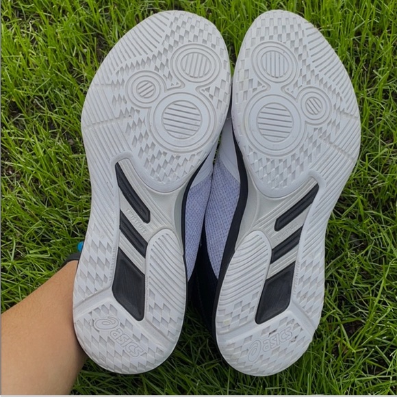 ASICS shoes - Picture 3 of 6